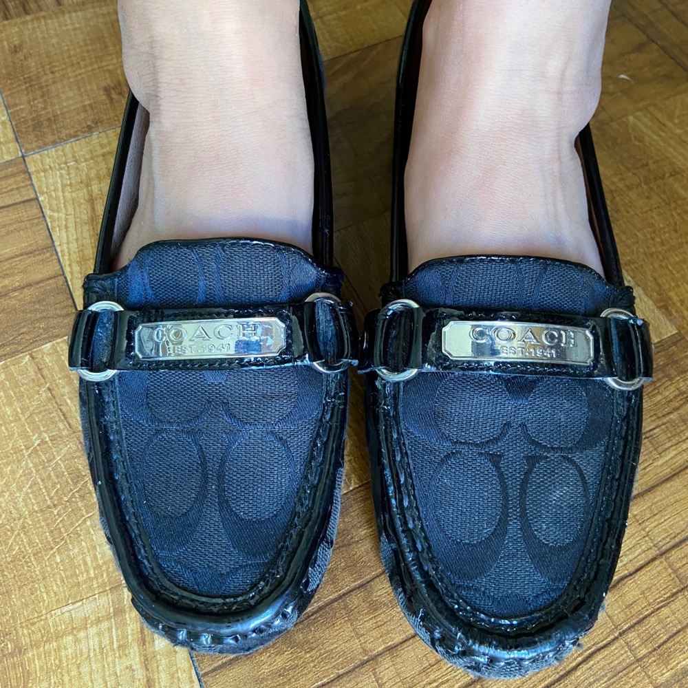 Coach Felisha Sig C Black Loafers Size 9